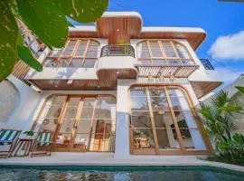 NEW Luxury 3BR Oasis in Sempol with Pool