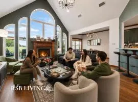 Golf-Side Luxe Escape Sleeps 13 Hot Tub & Theater