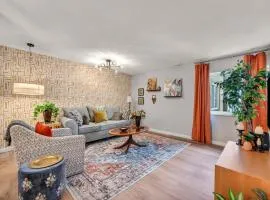 Near Airport - King Bed - Pet Friendly