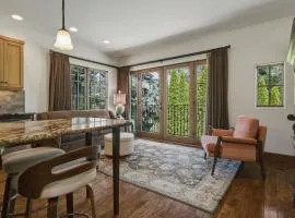 Columbia Cliff Villas