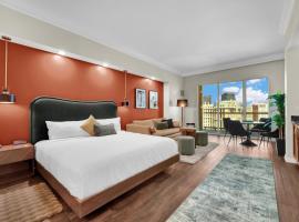 Luma Vera Penthouse Sanctuary Strip Views, hotel a prop de Aeroport internacional de McCarran, a Las Vegas