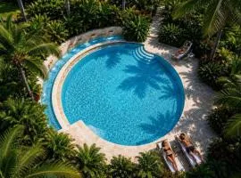 Luxury Oceanview Condo, Hyatt PR Golf and Beach
