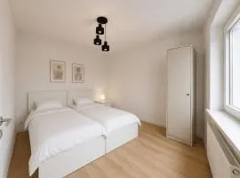 Modernes Apartment - Bis 4 Personen - Küche & WLAN - W4