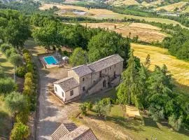 Casale Montemoro With Pool - Happy Rentals