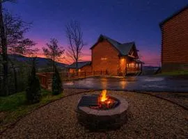 Sleeps 14 - Indoor Pool, Hot Tub, Arcade Games, Movie Theatre and Pets Welcome