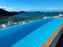 2-bedroom apartment with sea view and rooftop pool