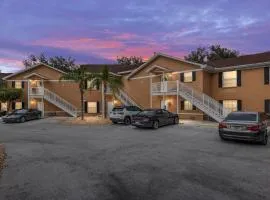 Condominium at Lakeside Golf & CC - unit 104 apts