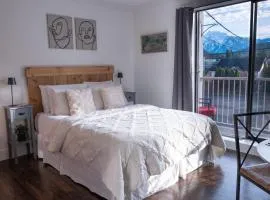 Wanderlust Studio Suite with Private Patio