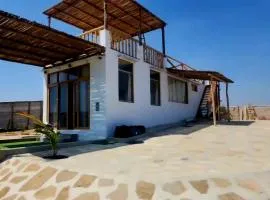 Lobitos Private Home - Starlink Wifi, Ocean & Sunset Views, Concierge