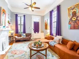 Ursulines Colorful Historic Home near French Qtr
