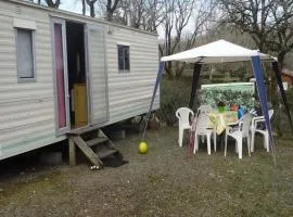 Mobil home ancien, animaux admis - 5 pers. - API-1-52-2976