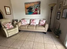 3BR Island Family Retreat, Private w Solar and AC
