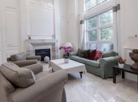 Private Room in Richmond