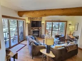 Black Bear 204 4BR Ski Condo Walk to Lifts