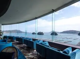 Toba Grand Hotel