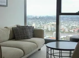 Luxury 1 Bedroom Retreat in Brisbane City With Pool and gym