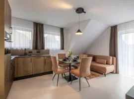Bergtraum Appartements - New York 5 by AA Holiday Homes