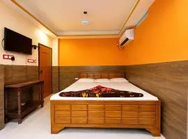 Hotel Swashtika Near Sea Beach With Restaurant