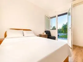 Camere de închiriat SINED