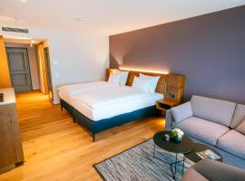 Hotel Traube Tonbach: Baiersbronn şehrinde bir otel