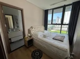 SceniaBay apartment, 132m2, super spacious yard, beautiful view