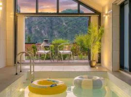 Danyang Dandelion Pool Villa