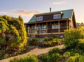 Ocean Views 20kms from CBD Sleeps 10