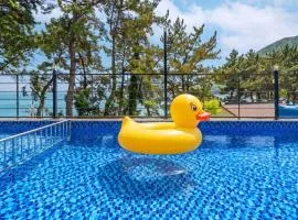 Yeosu Sea&Blue Family Pension