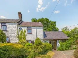 The Farmhouse - Ukc6678