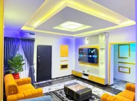D Leo apartment