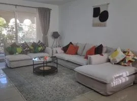 Modern oasis house near all Muscat attractions