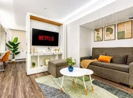 Modern Loft | Rooftop | Free Parking | Near CCF