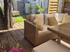Magnifique appartement 2 chambres avec 50 m2 de jardin privatif