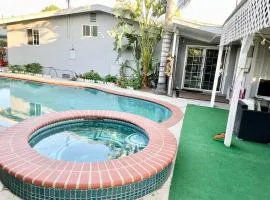 Private Pool House with Spa, Family-Friendly 3BR