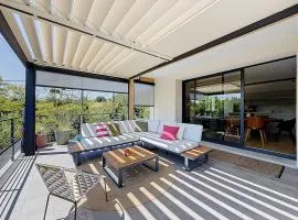 Villa with pool, quiet and not overlooked