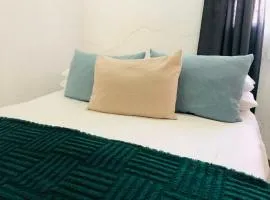 Serenity Heights Backpackers Basecamp