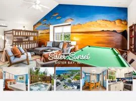 Sister Sunset- #1Downtown Spot, Walk to Beach, Hot Tub & Pets OK
