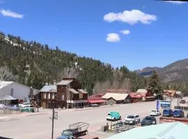 Aspen West Deluxe 3