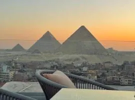 Pyramids hotel& FREE Pickup Suttle
