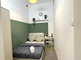Signature Stay Room In Barsha Heights Tecom