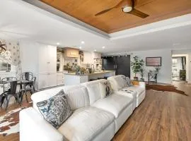 Coastal Cowbell - Luxury 3BR Saltwater Pool Home St Simons Island Near Beach