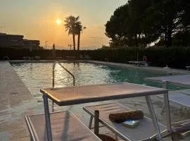 L&L Sunset Suite