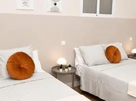 San Andres Street, Private rooms