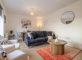 Betty's House - 3 bedroom in Coatbridge