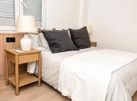 Carvajal Street, Private rooms
