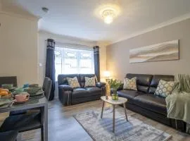 Culzean House - 2 Bedrooms in Coatbridge