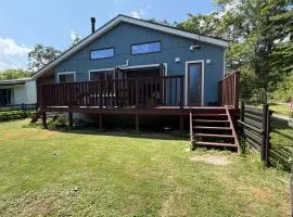 八ヶ岳エリアにある森の中の1軒屋バーベキューで団欒檜風呂でゆっくりした時間を過ごす