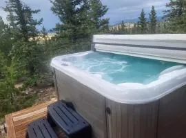Panoramic Mountain View Home with Hot Tub
