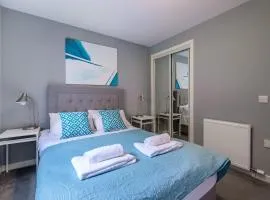 Monicas Apartment