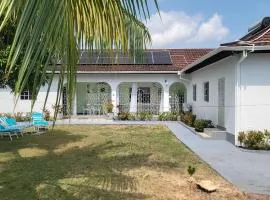Elizabeth Retreat - Island time